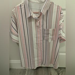 NWOT stripped button top
